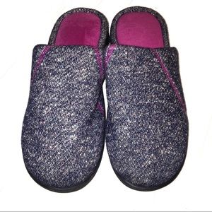 🛍Isotoner slippers